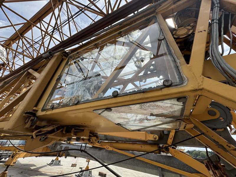 Liebherr 50K, damaged slev drive, no winch brake… - Grue à montage rapide: photos 5 Liebherr 50K, damaged slev drive, no winch brake… - Grue à montage rapide: photos 5