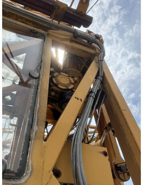 Liebherr 50K, damaged slev drive, no winch brake… - Grue à montage rapide: photos 4 Liebherr 50K, damaged slev drive, no winch brake… - Grue à montage rapide: photos 4