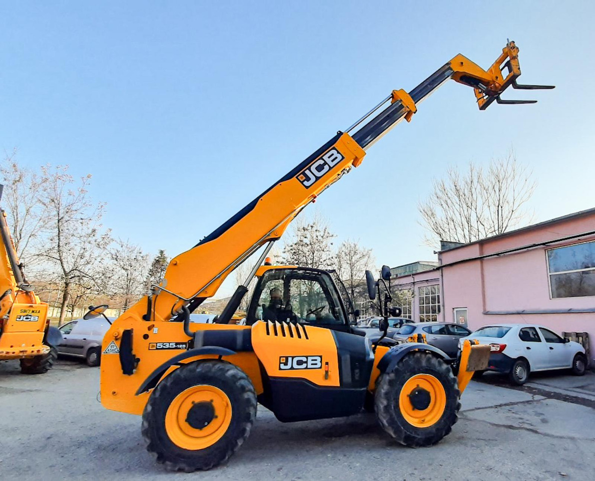 JCB 535-125 - Chargeuse sur pneus: photos 1 JCB 535-125 - Chargeuse sur pneus: photos 1