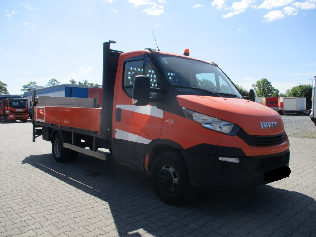 IVECO DAILY 35-140 - Fourgon plateau: photos 2 IVECO DAILY 35-140 - Fourgon plateau: photos 2