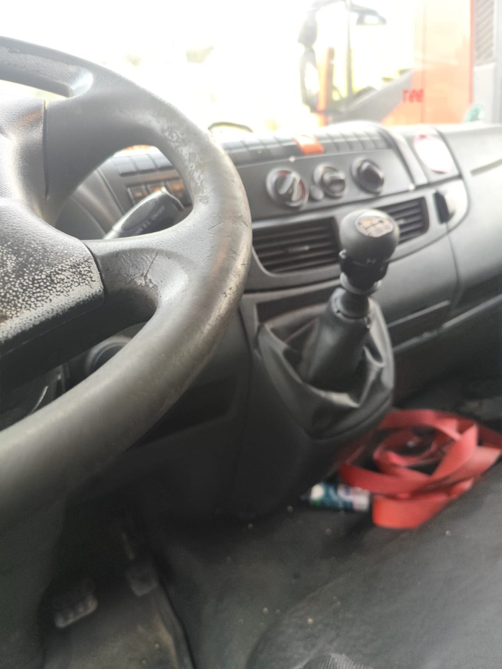 IVECO EUROCARGO 120E28P - Châssis cabine: photos 3 IVECO EUROCARGO 120E28P - Châssis cabine: photos 3