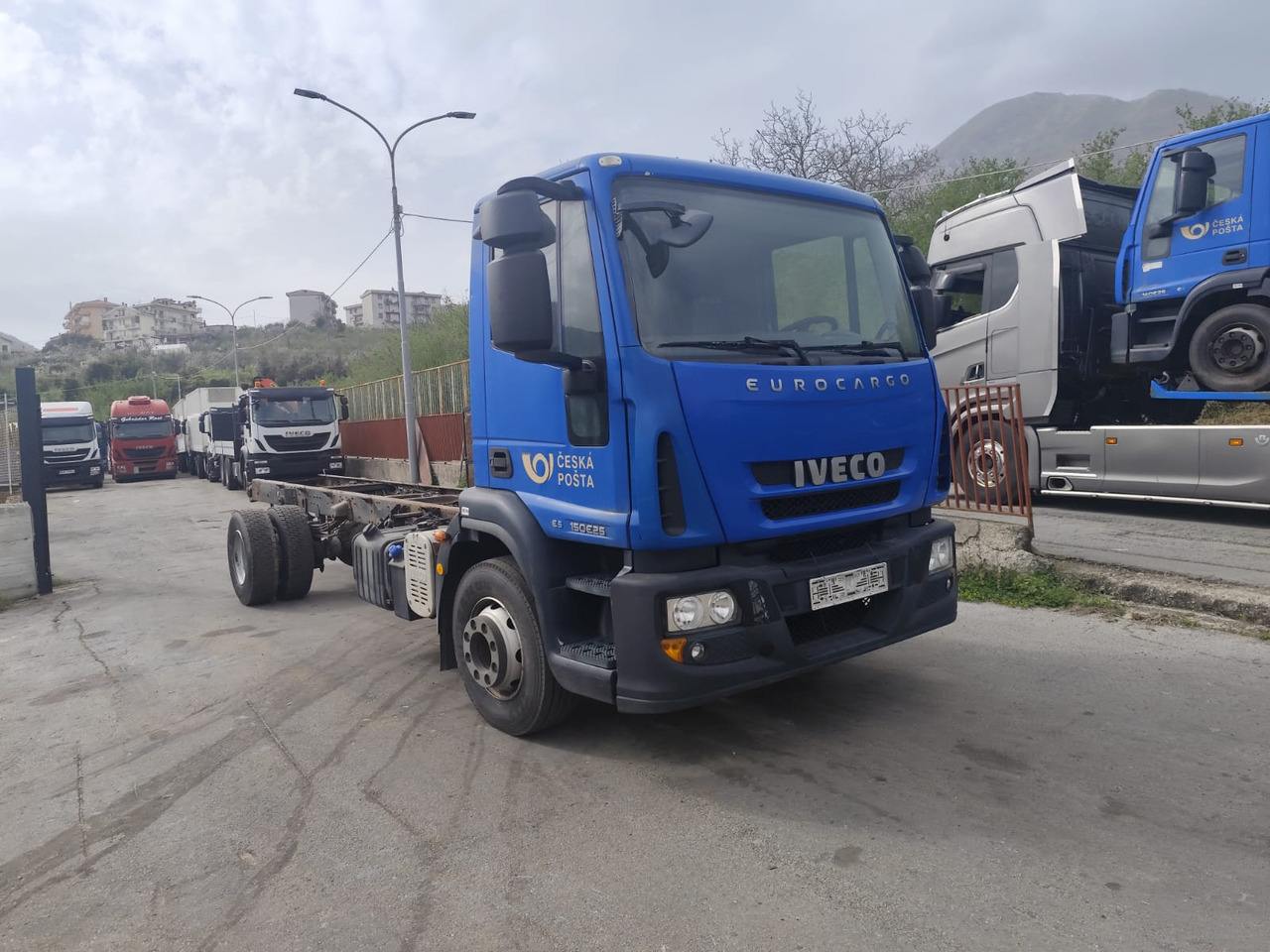 IVECO EUROCARGO 150E25 - Camion benne: photos 1 IVECO EUROCARGO 150E25 - Camion benne: photos 1
