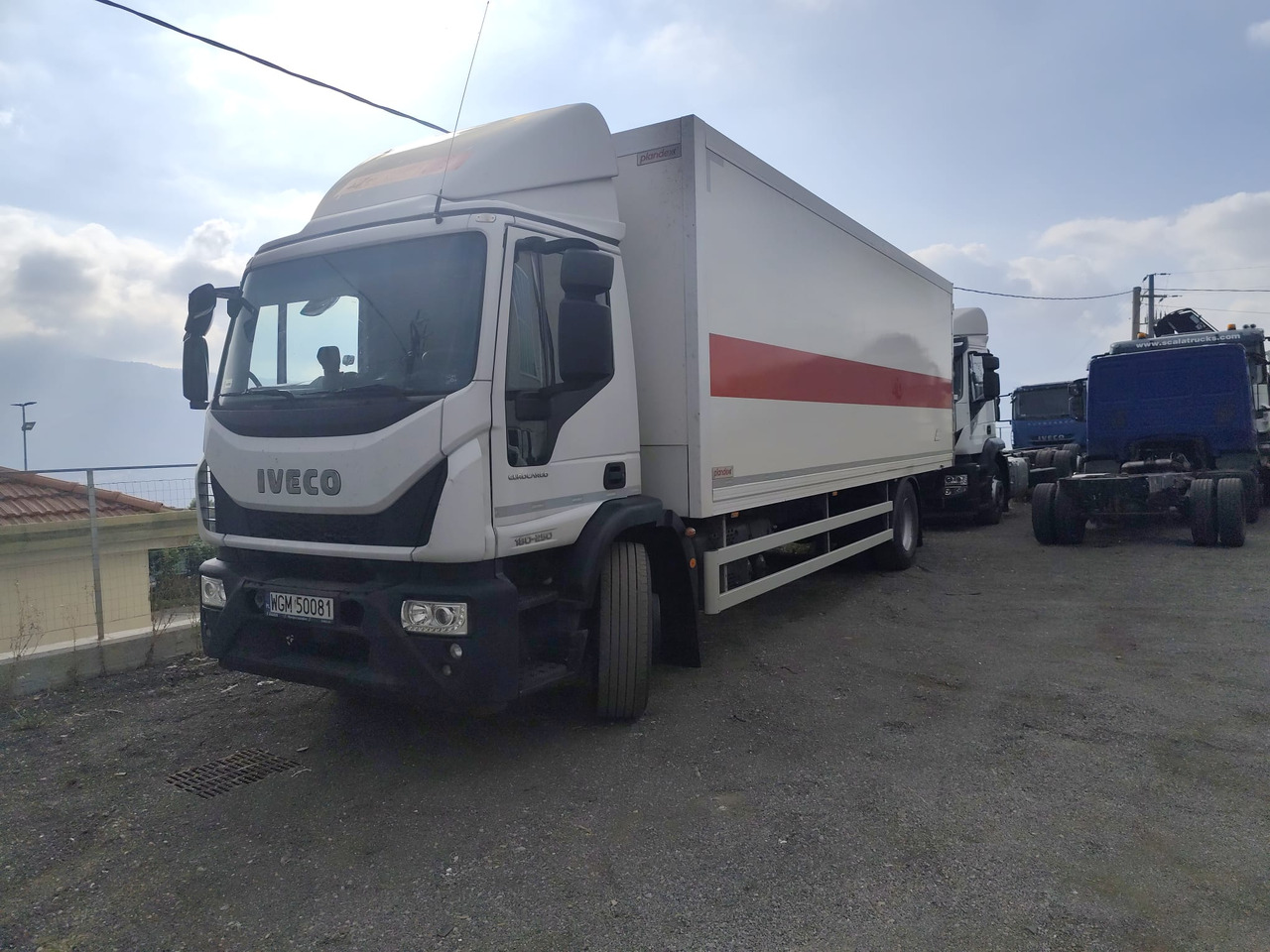 IVECO EUROCARGO 180-250 - Châssis cabine, Camion grue: photos 1 IVECO EUROCARGO 180-250 - Châssis cabine, Camion grue: photos 1