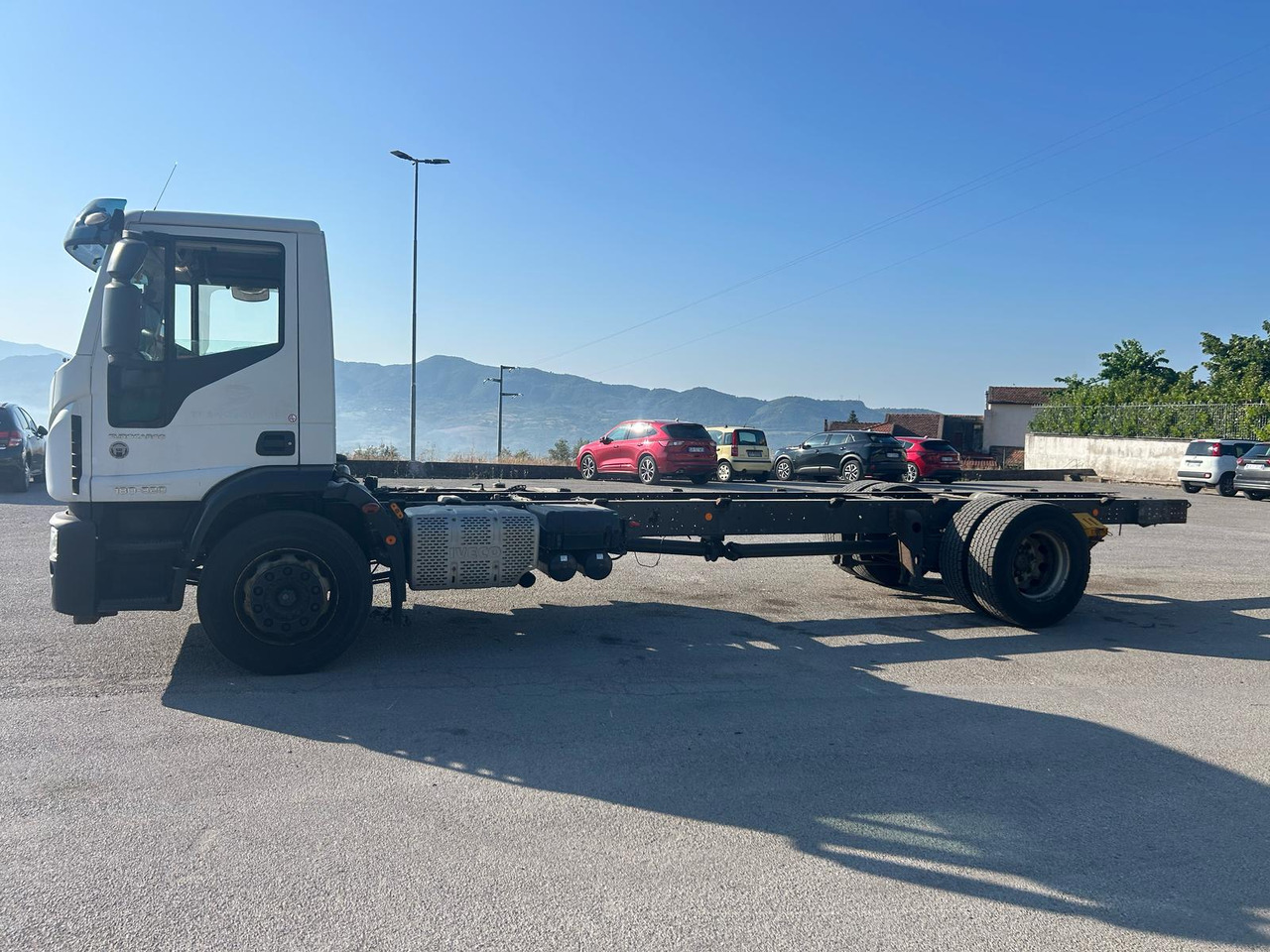 IVECO EUROCARGO 180-320 - Châssis cabine: photos 2 IVECO EUROCARGO 180-320 - Châssis cabine: photos 2
