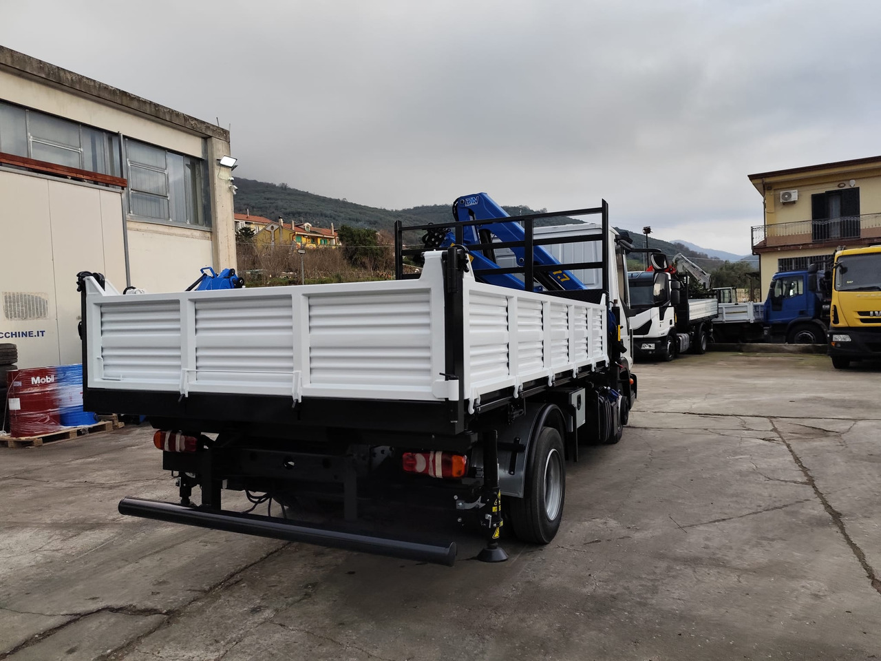 Camion benne, Camion grue IVECO EUROCARGO 75-160: photos 25