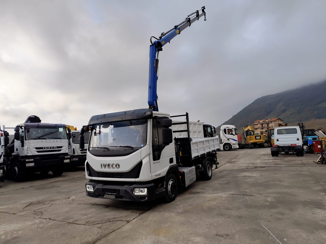 Camion benne, Camion grue IVECO EUROCARGO 75-160: photos 37