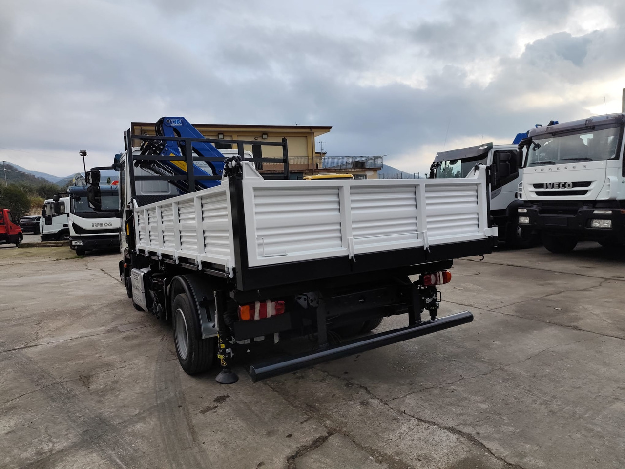 Camion benne, Camion grue IVECO EUROCARGO 75-160: photos 21