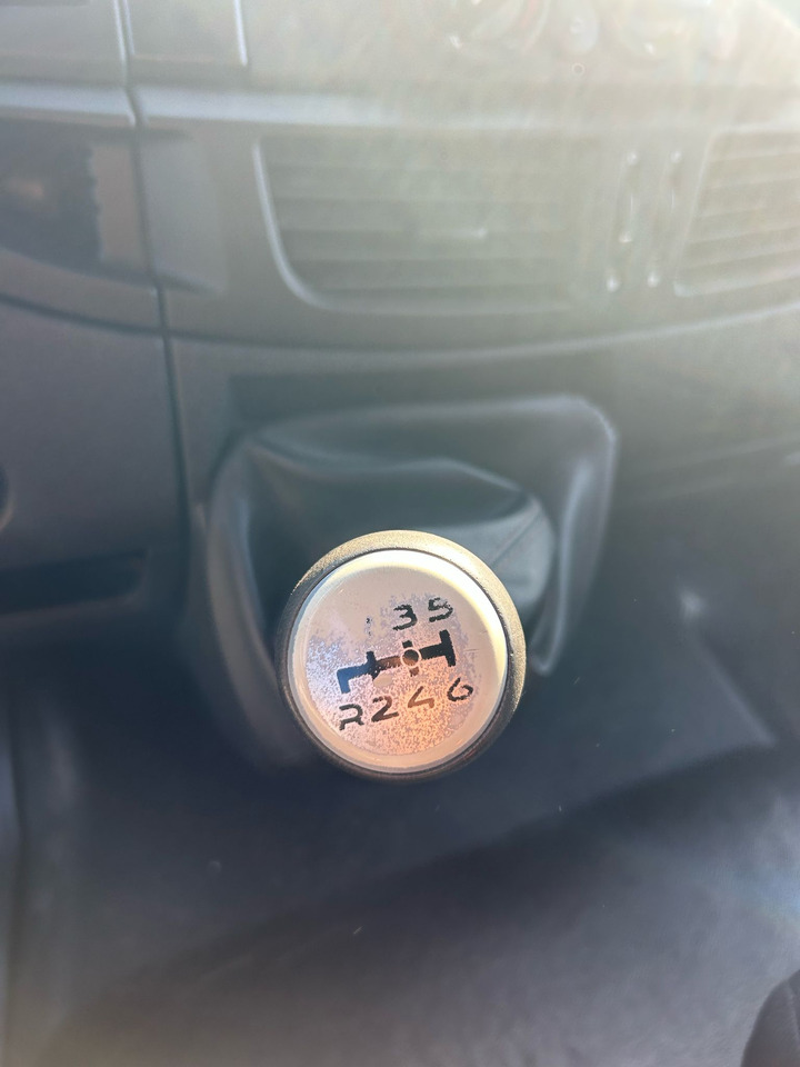 IVECO EUROCARGO 80-190 - Châssis cabine: photos 5 IVECO EUROCARGO 80-190 - Châssis cabine: photos 5