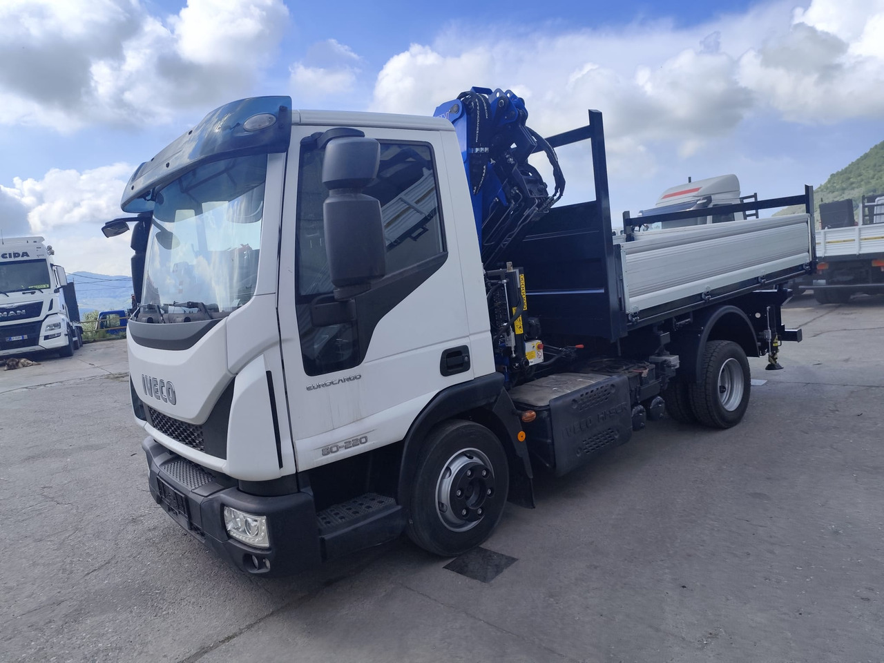 Crédit-bail IVECO EUROCARGO 80-220 IVECO EUROCARGO 80-220: photos 27