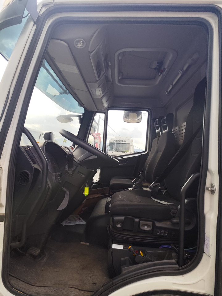 Crédit-bail IVECO EUROCARGO 80-220 IVECO EUROCARGO 80-220: photos 19