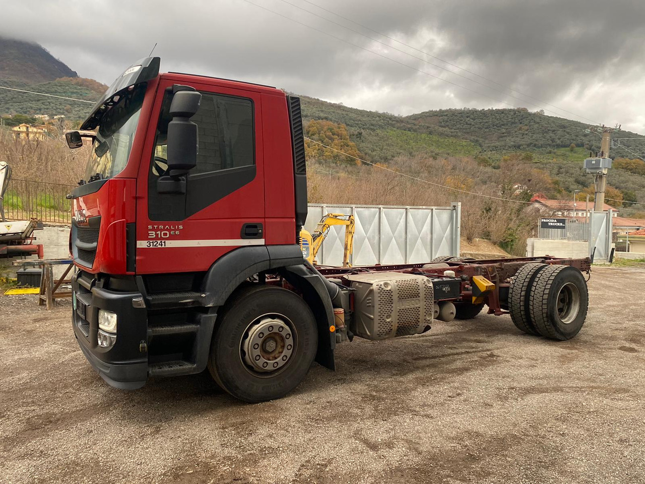 IVECO STRALIS 190S31 - Châssis cabine: photos 3 IVECO STRALIS 190S31 - Châssis cabine: photos 3