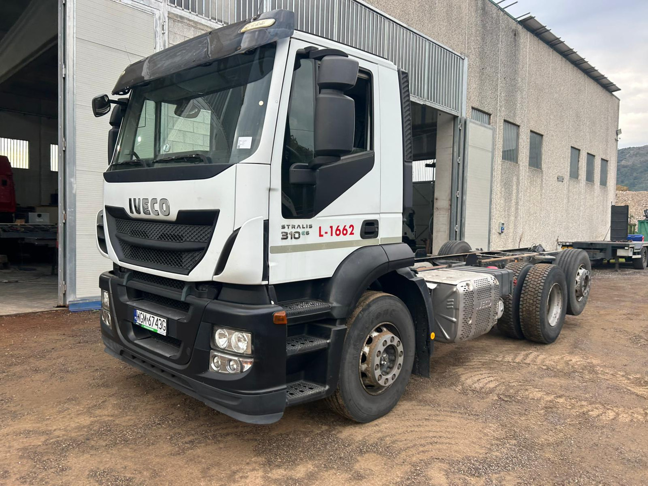 IVECO STRALIS AD 260S31 - Châssis cabine: photos 2 IVECO STRALIS AD 260S31 - Châssis cabine: photos 2