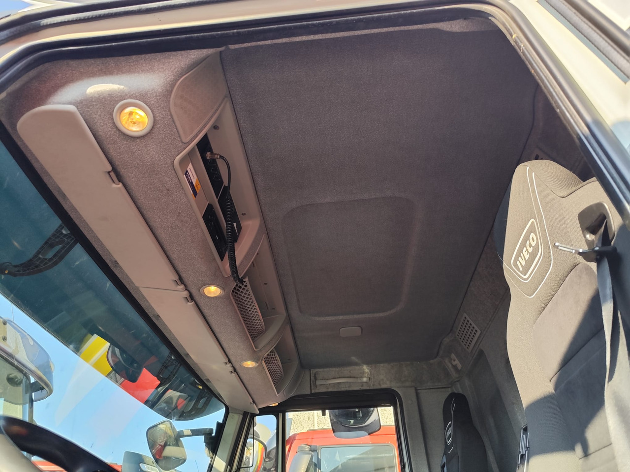 Crédit-bail IVECO STRALIS AD 260S31 XP IVECO STRALIS AD 260S31 XP: photos 12