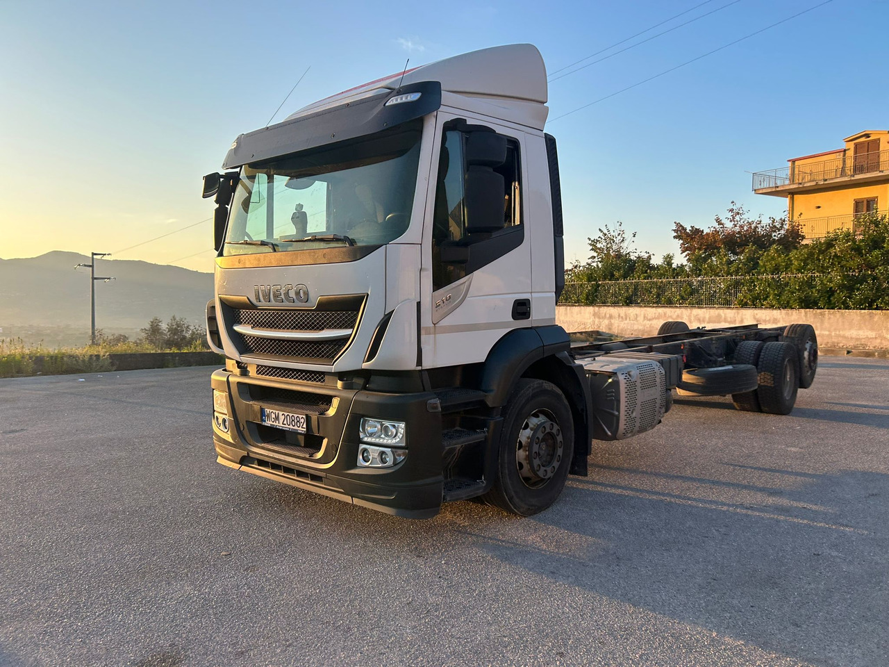 IVECO STRALIS AD 260S31 XP - Châssis cabine: photos 5 IVECO STRALIS AD 260S31 XP - Châssis cabine: photos 5