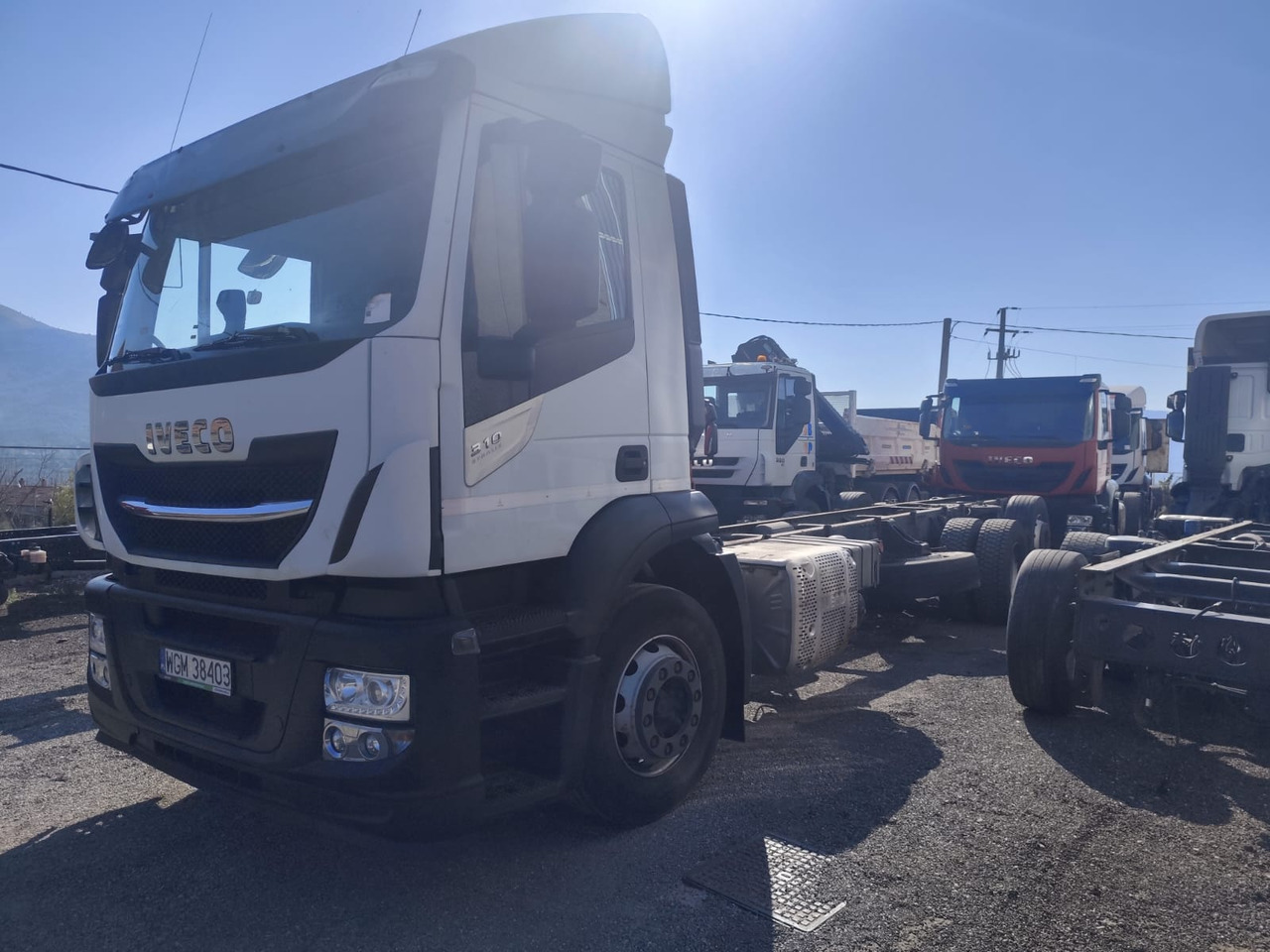 IVECO STRALIS AD 260S31 XP - Châssis cabine: photos 1 IVECO STRALIS AD 260S31 XP - Châssis cabine: photos 1