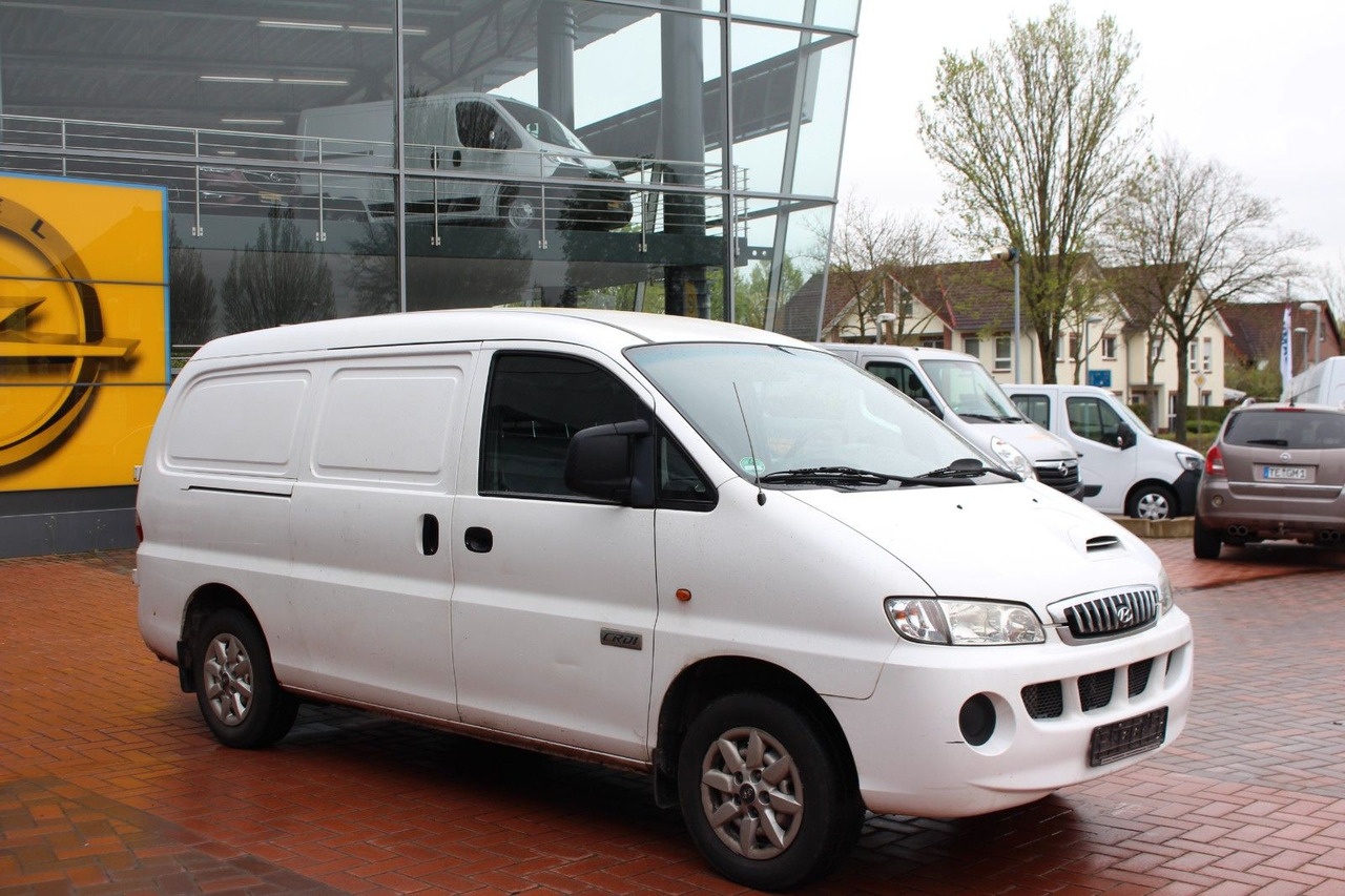 Hyundai H-1 Kasten Tüv 07/26 Motorschaden - Fourgonnette: photos 1 Hyundai H-1 Kasten Tüv 07/26 Motorschaden - Fourgonnette: photos 1