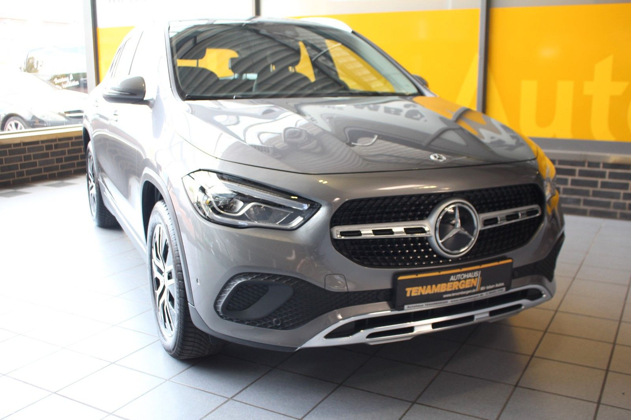 Mercedes-Benz GLA 180 Progressive Navi LED Kamera - SUV: photos 2 Mercedes-Benz GLA 180 Progressive Navi LED Kamera - SUV: photos 2