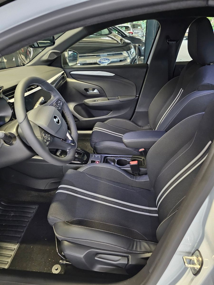 Opel Corsa F 1.2 GS AT-8 Lenkradheizg. Kamera LED ACC - Berline: photos 5 Opel Corsa F 1.2 GS AT-8 Lenkradheizg. Kamera LED ACC - Berline: photos 5