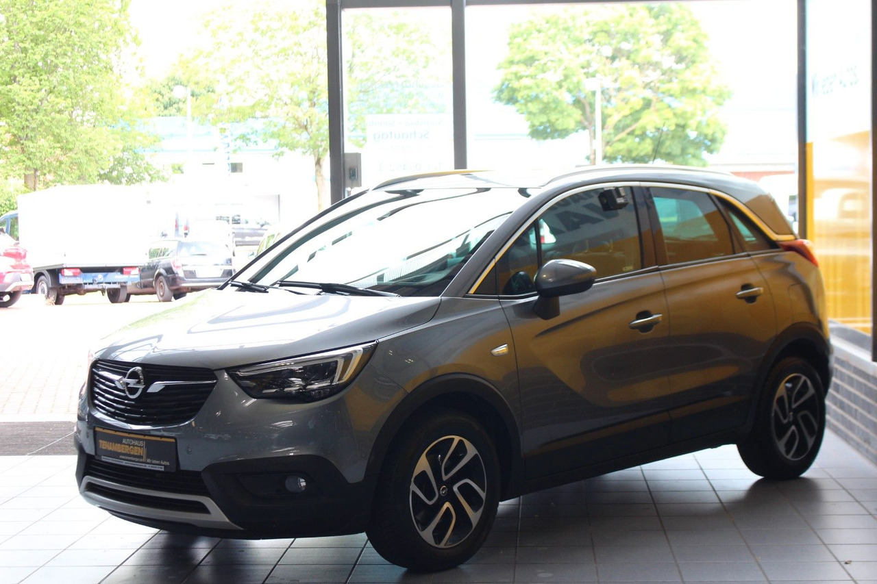 Opel Crossland (X) 1,2 Ultimate Pano Navi Kamera LED - Berline: photos 4 Opel Crossland (X) 1,2 Ultimate Pano Navi Kamera LED - Berline: photos 4