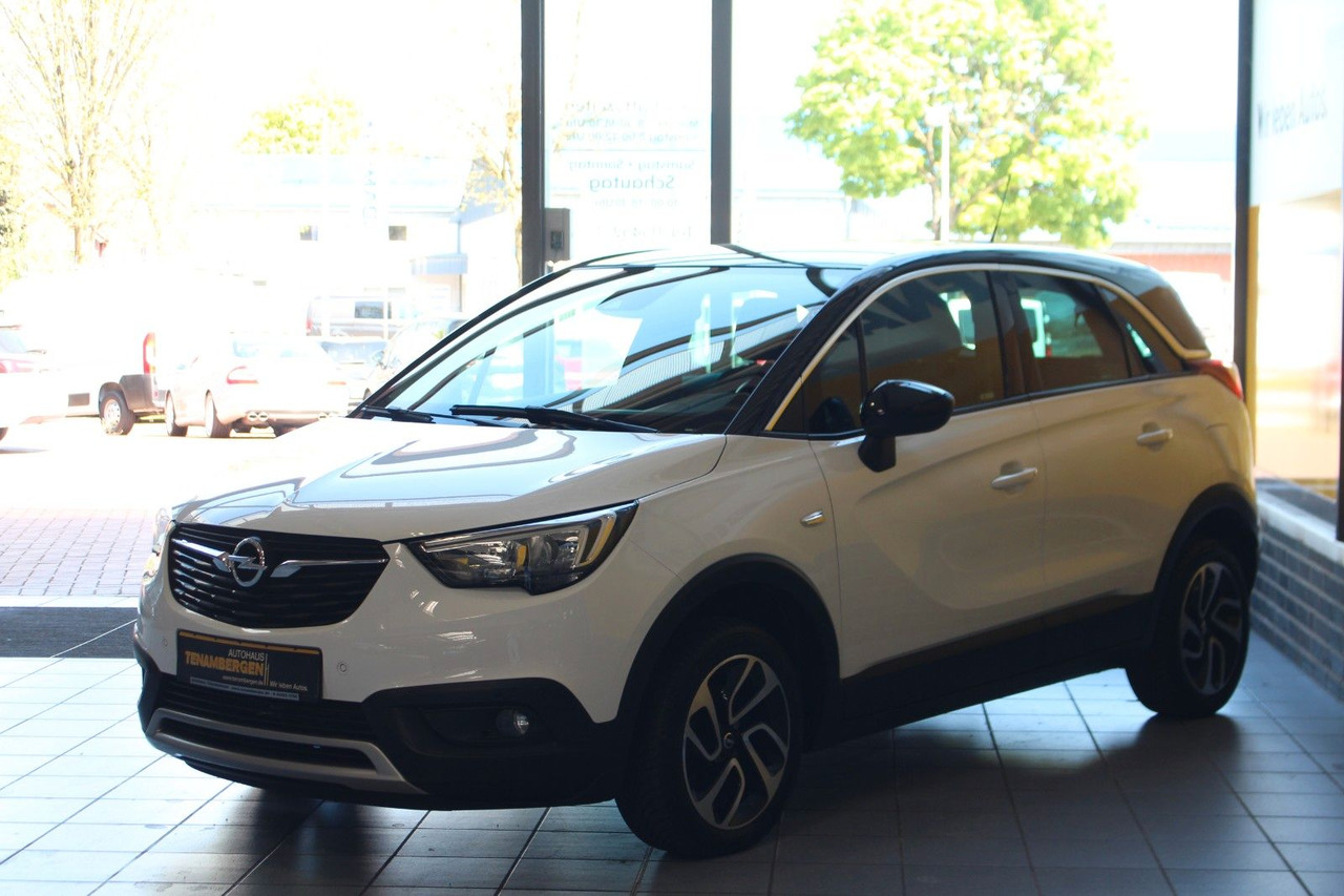 Opel Crossland (X) Innovation AT-6 Sitz- & Lenkradhzg - Berline: photos 4 Opel Crossland (X) Innovation AT-6 Sitz- & Lenkradhzg - Berline: photos 4