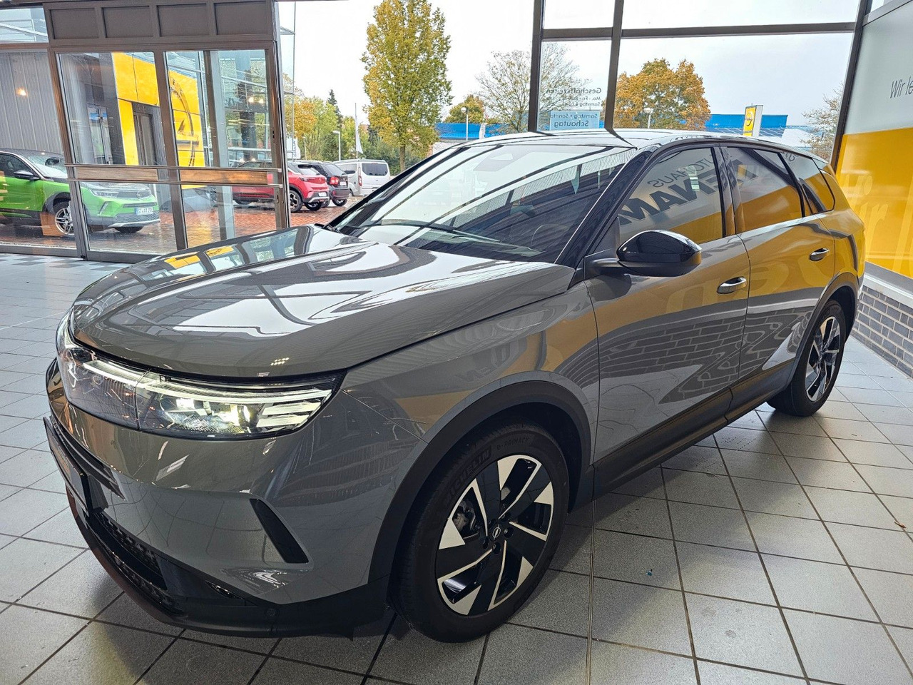 Opel Grandland 1.2 48V Mild-Hybrid 360°Kamera ACC AHK - SUV: photos 2 Opel Grandland 1.2 48V Mild-Hybrid 360°Kamera ACC AHK - SUV: photos 2