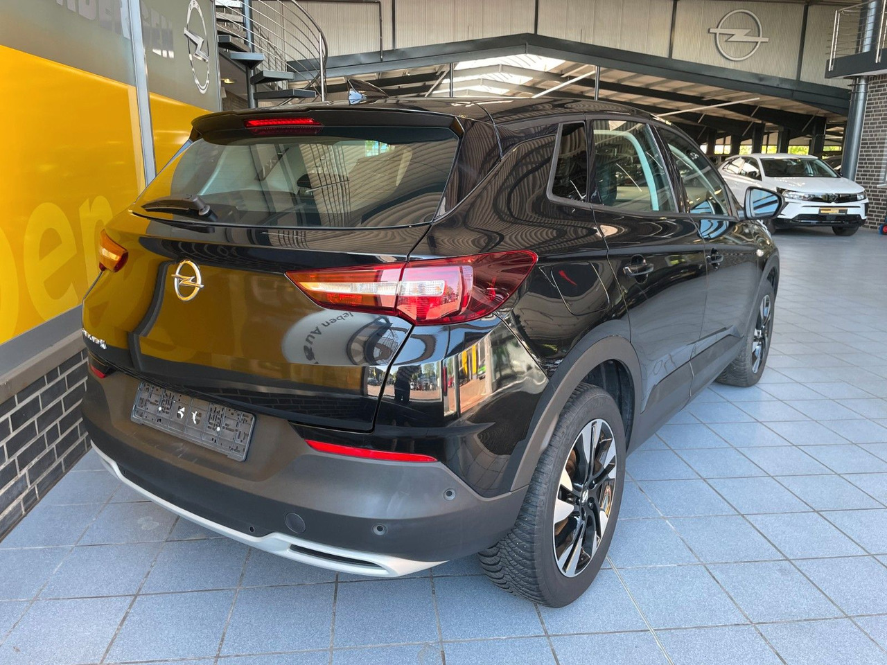 Opel Grandland (X) Elegance Kamera Sitz- & Lenkradhzg - SUV: photos 3 Opel Grandland (X) Elegance Kamera Sitz- & Lenkradhzg - SUV: photos 3