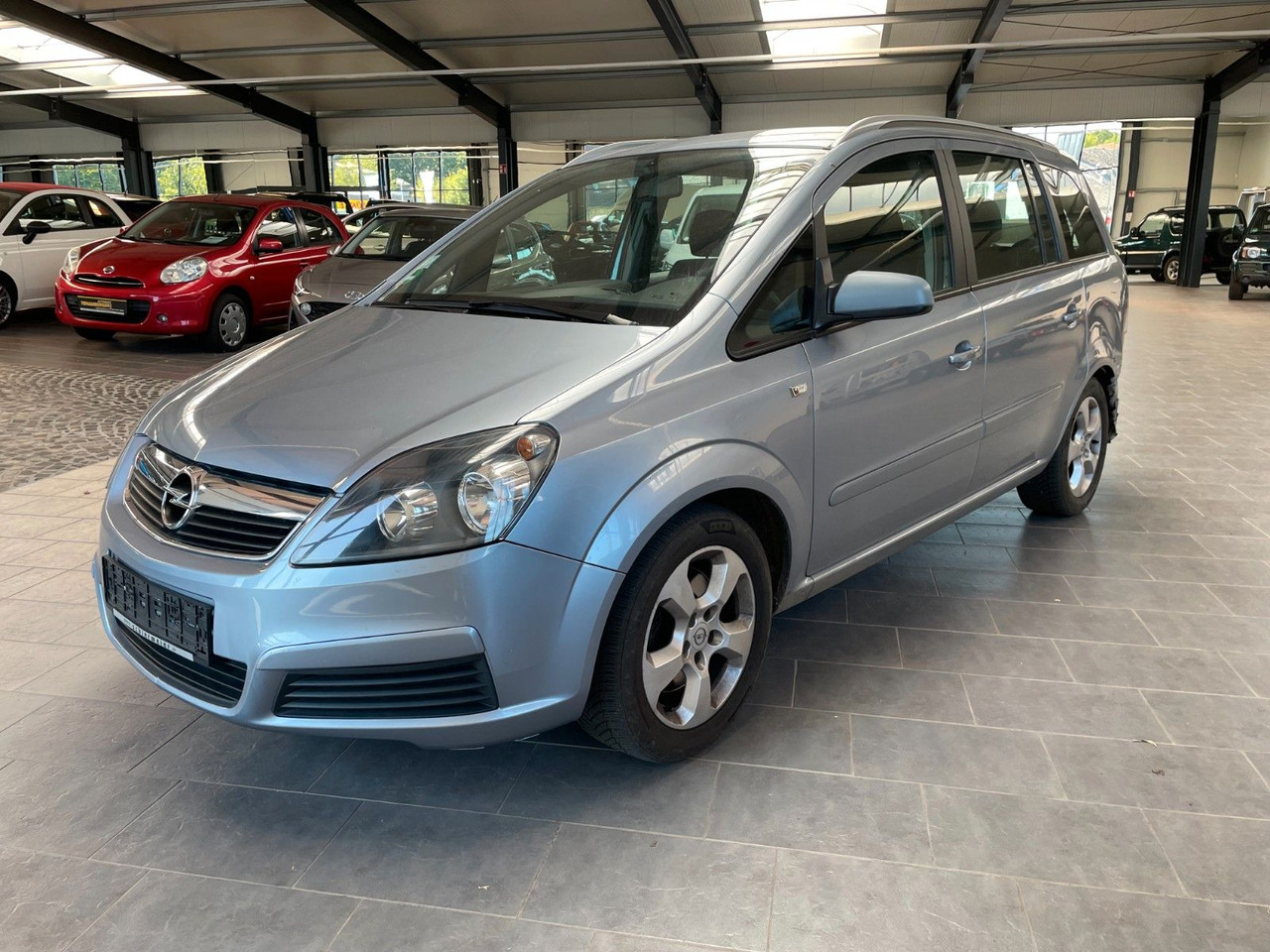 Opel Zafira B Edition - Transport de personnes: photos 2 Opel Zafira B Edition - Transport de personnes: photos 2