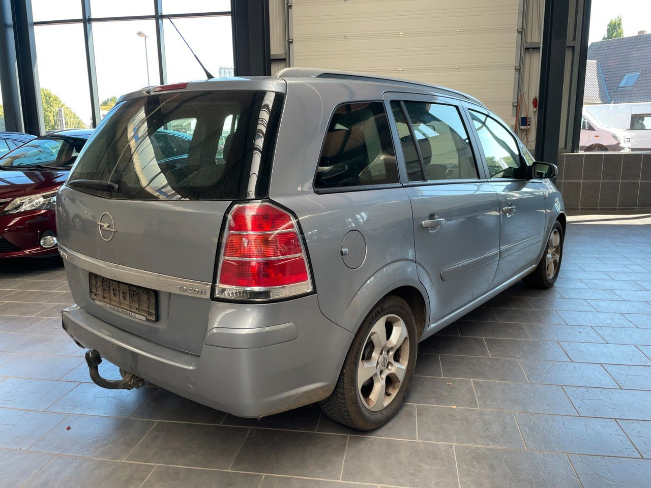 Opel Zafira B Edition - Transport de personnes: photos 3 Opel Zafira B Edition - Transport de personnes: photos 3
