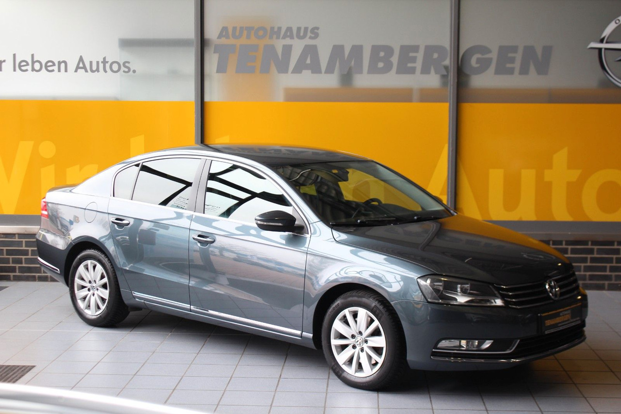 Volkswagen Passat Comfortline BlueMotion Navi PDC - Berline: photos 1 Volkswagen Passat Comfortline BlueMotion Navi PDC - Berline: photos 1