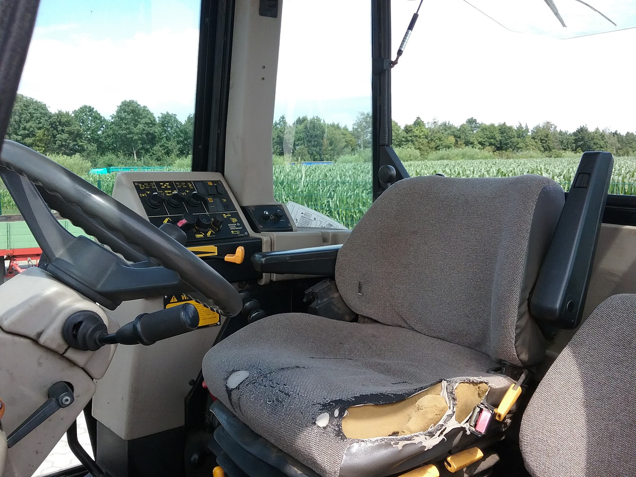 JCB Fastrac 2115 - Tracteur agricole: photos 4 JCB Fastrac 2115 - Tracteur agricole: photos 4