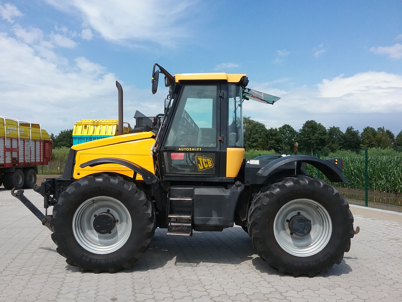 JCB Fastrac 2115 - Tracteur agricole: photos 3 JCB Fastrac 2115 - Tracteur agricole: photos 3