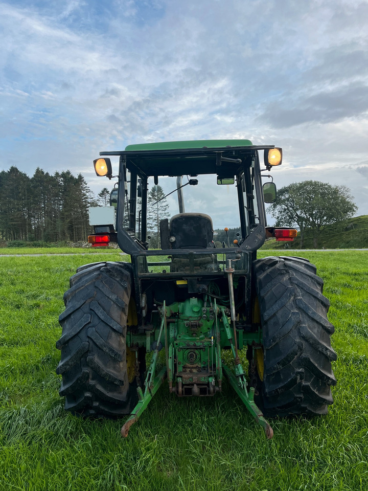 JOHN DEERE 1950 - Tracteur agricole: photos 3 JOHN DEERE 1950 - Tracteur agricole: photos 3