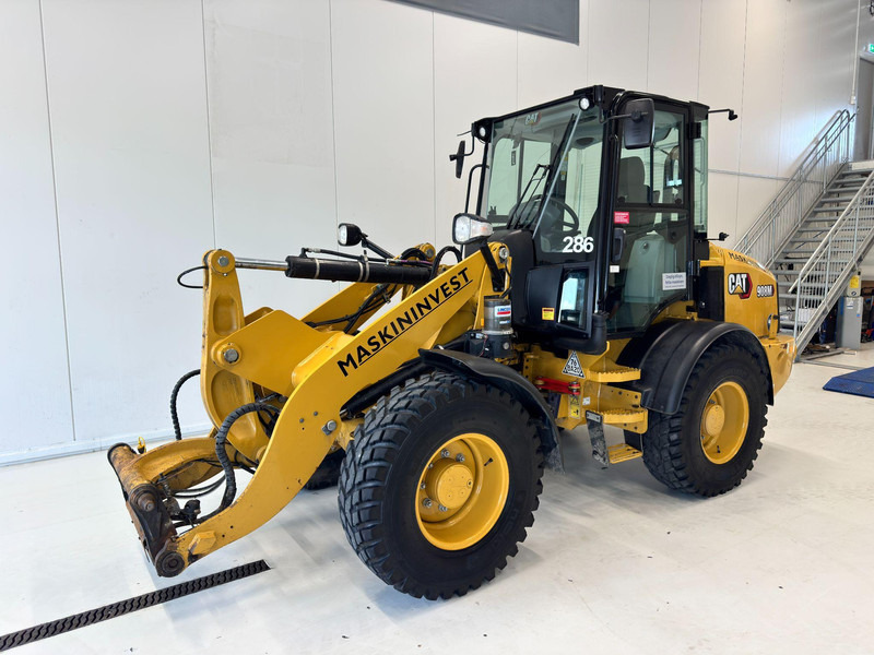 Caterpillar 908 Cat 908 M - Chargeuse sur pneus: photos 2 Caterpillar 908 Cat 908 M - Chargeuse sur pneus: photos 2