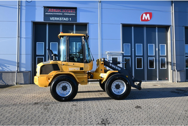 Volvo L30G - Chargeuse sur pneus: photos 4 Volvo L30G - Chargeuse sur pneus: photos 4