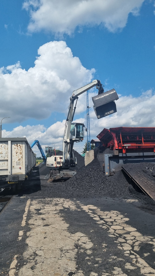 Terex TM 230 - Pelle de manutention: photos 5 Terex TM 230 - Pelle de manutention: photos 5