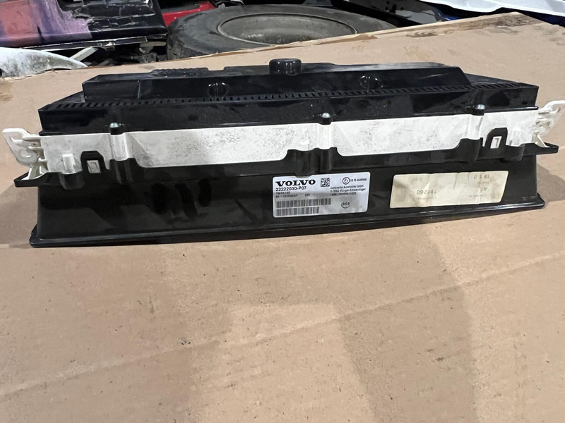 Continental FH4 - Panel de instrumentos: photos 2 Continental FH4 - Panel de instrumentos: photos 2