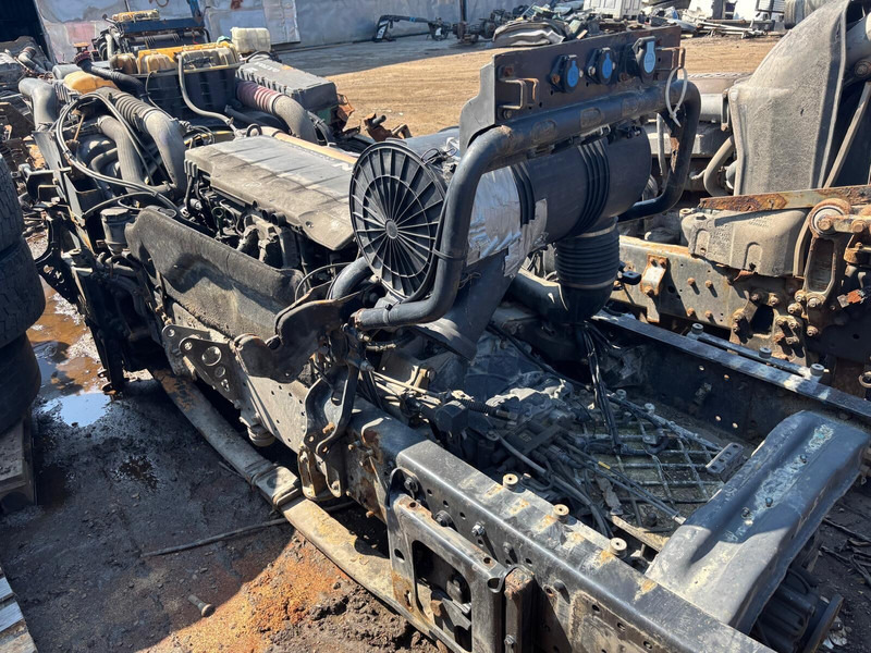 MAN D2066LF40 - Moteur: photos 3 MAN D2066LF40 - Moteur: photos 3