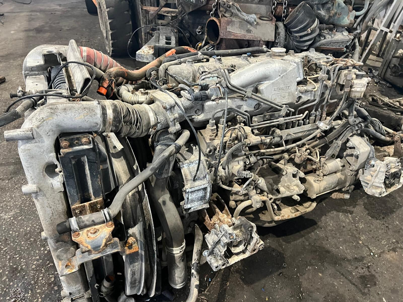 Renault DCI6 - Moteur: photos 1 Renault DCI6 - Moteur: photos 1