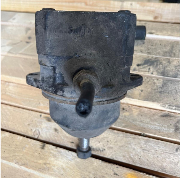 Volvo B12 - Moteur hydraulique: photos 4 Volvo B12 - Moteur hydraulique: photos 4