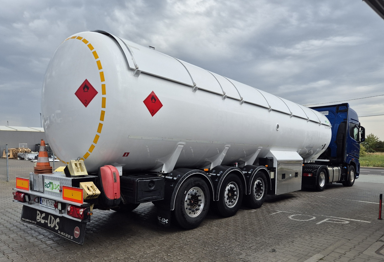 BC-LDS EMERSON/ propane/ butane/ lpg/ gpl - Semi-remorque citerne: photos 3 BC-LDS EMERSON/ propane/ butane/ lpg/ gpl - Semi-remorque citerne: photos 3