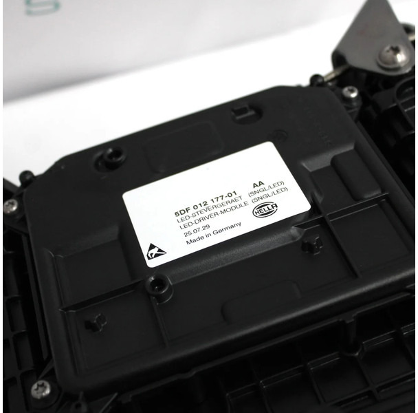 Scania NGS Koplamp Rechts 2674391 | 3148186 Nieuw - Feu avant pour Camion: photos 3 Scania NGS Koplamp Rechts 2674391 | 3148186 Nieuw - Feu avant pour Camion: photos 3