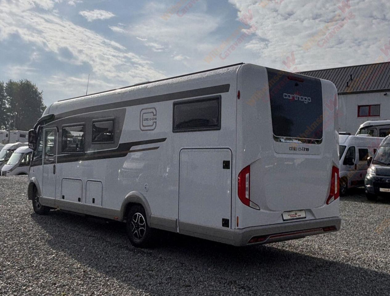 Carthago chic c-line I 4.9 LE L 180PS*Autom.*4,5 T.* SKY - Camping-car intégral: photos 3 Carthago chic c-line I 4.9 LE L 180PS*Autom.*4,5 T.* SKY - Camping-car intégral: photos 3