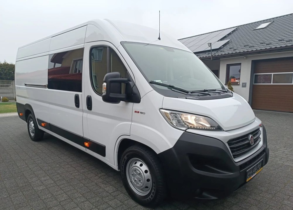 Fiat Ducato Max Brygadowy 7-osobowy 2.3 180ps. - Utilitaire double cabine: photos 4 Fiat Ducato Max Brygadowy 7-osobowy 2.3 180ps. - Utilitaire double cabine: photos 4