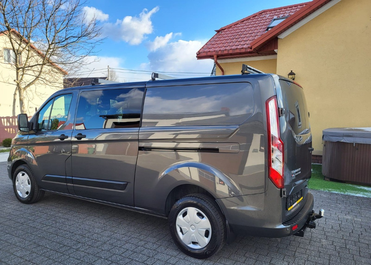 Ford Custom Long 5- osobowy Doka Bogato Doposażony - Utilitaire double cabine: photos 5 Ford Custom Long 5- osobowy Doka Bogato Doposażony - Utilitaire double cabine: photos 5