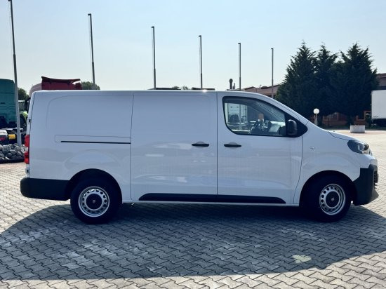 Fiat Scudo (L2) M BlueDHi 120 6-Gang inkl. NOVA - Fourgon utilitaire: photos 4 Fiat Scudo (L2) M BlueDHi 120 6-Gang inkl. NOVA - Fourgon utilitaire: photos 4