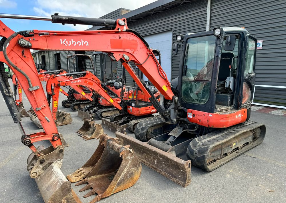 Kubota U48-4 - Pelle sur chenille: photos 1 Kubota U48-4 - Pelle sur chenille: photos 1
