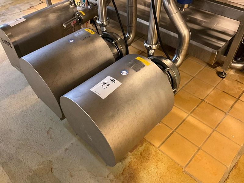 Alfa Romeo Laval LKH-10 - Compresseur d'air: photos 1 Alfa Romeo Laval LKH-10 - Compresseur d'air: photos 1