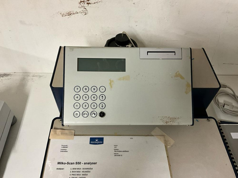 Foss Milkoscan S 50 - Machine à métaux: photos 3 Foss Milkoscan S 50 - Machine à métaux: photos 3