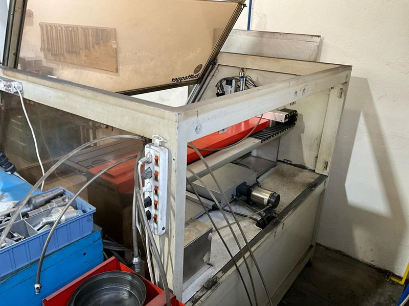 HBS STE-CNC - Machine à métaux: photos 3 HBS STE-CNC - Machine à métaux: photos 3