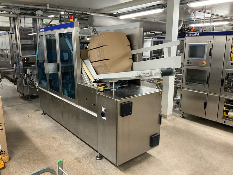 Tetra Pak Cardboard Packer - Machine d'emballage et de conditionnement: photos 4 Tetra Pak Cardboard Packer - Machine d'emballage et de conditionnement: photos 4